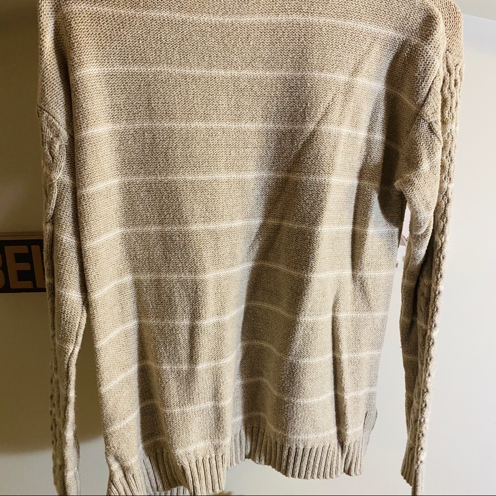 Beige Sweater 👝 - Picture 4 of 4